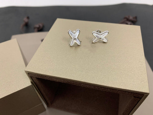 [Super CiCi ]JEUX DE WHITE MOP SILVER DIAMOND EARRINGS