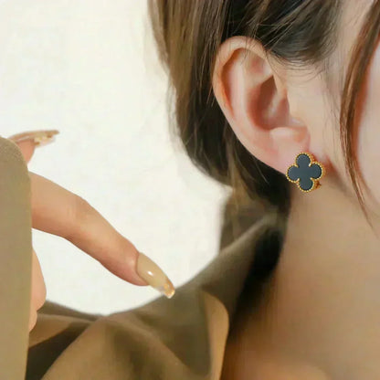[Super CiCi ]CLOVER MEDIUM 1 MOTIFS  ONYX STUD EARRINGS