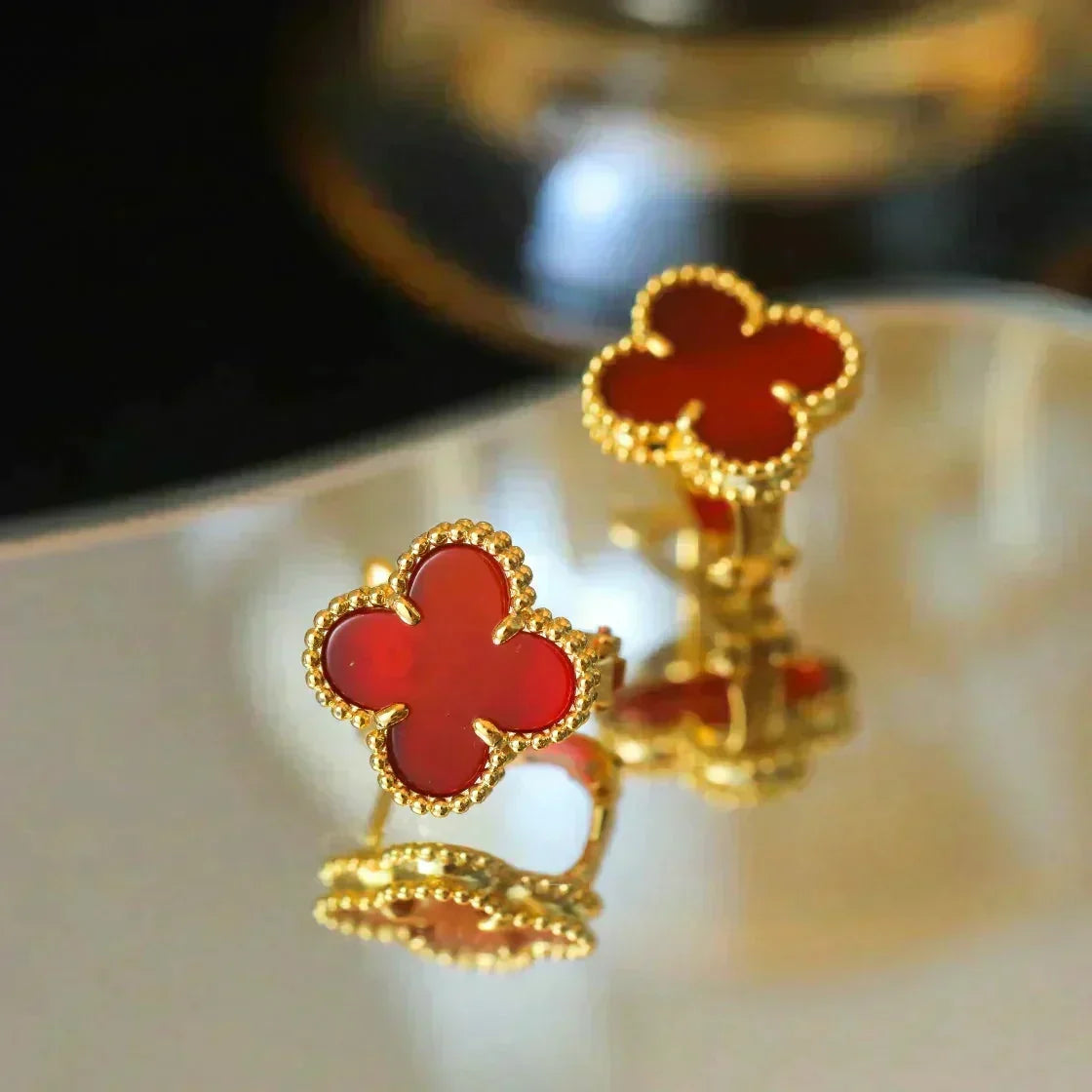 [Super CiCi ]CLOVER MEDIUM 1 MOTIFS CARNELIAN  EARRINGS