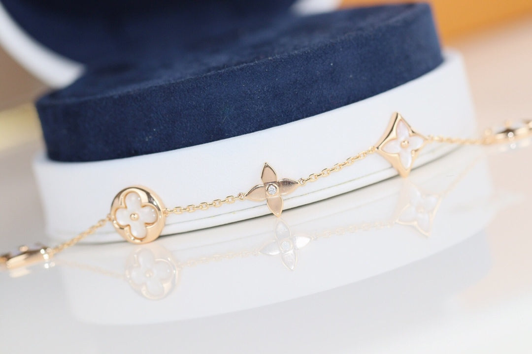 [Super CiCi ]LEAF CLOVER BRACELET