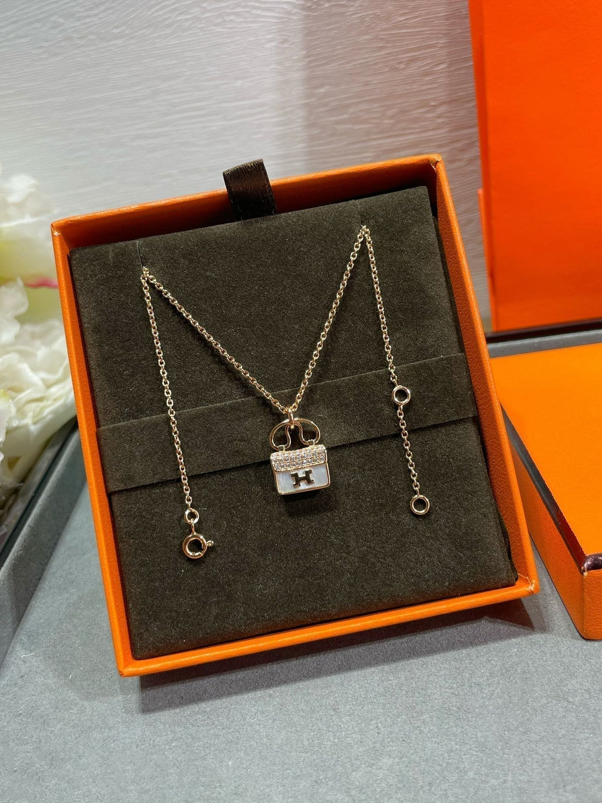 [Super CiCi ]H CIRCE MOISSANITE PENDANT NECKLACE GOLD