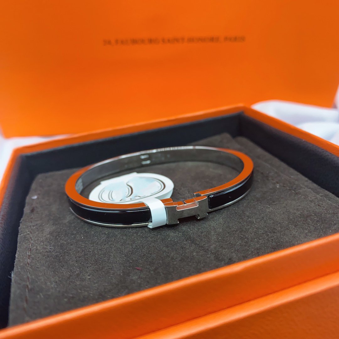 [Super CiCi ]CLASSIC HM CLIC BLACK 8MM ENAMEL BRACELET