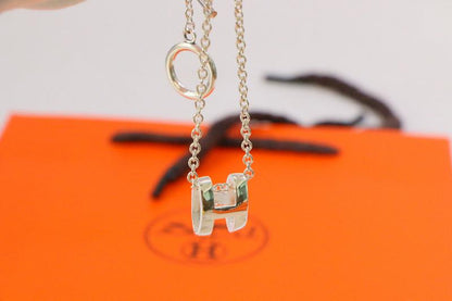 [Super CiCi ]HM NECKLACE H LETTER OVAL SERIES