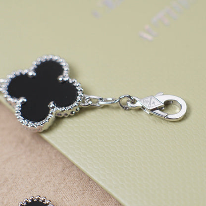 [Super CiCi ] CLOVER 5 MOTIF ONYXS BRACELET COLLECTION