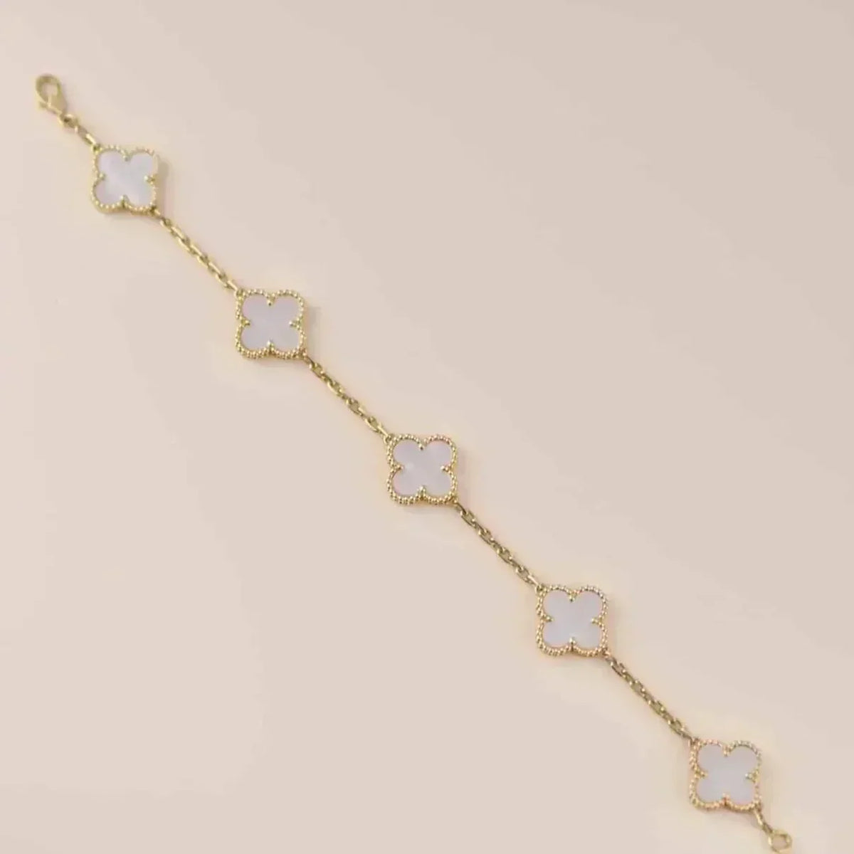 [Super CiCi ]CLOVER WHITE PEARL MOP 5 MOTIF BRACELET COLLECTION