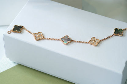 [Super CiCi ] CLOVER 5 MOTIF GRAY MOP BRACELET COLLECTION