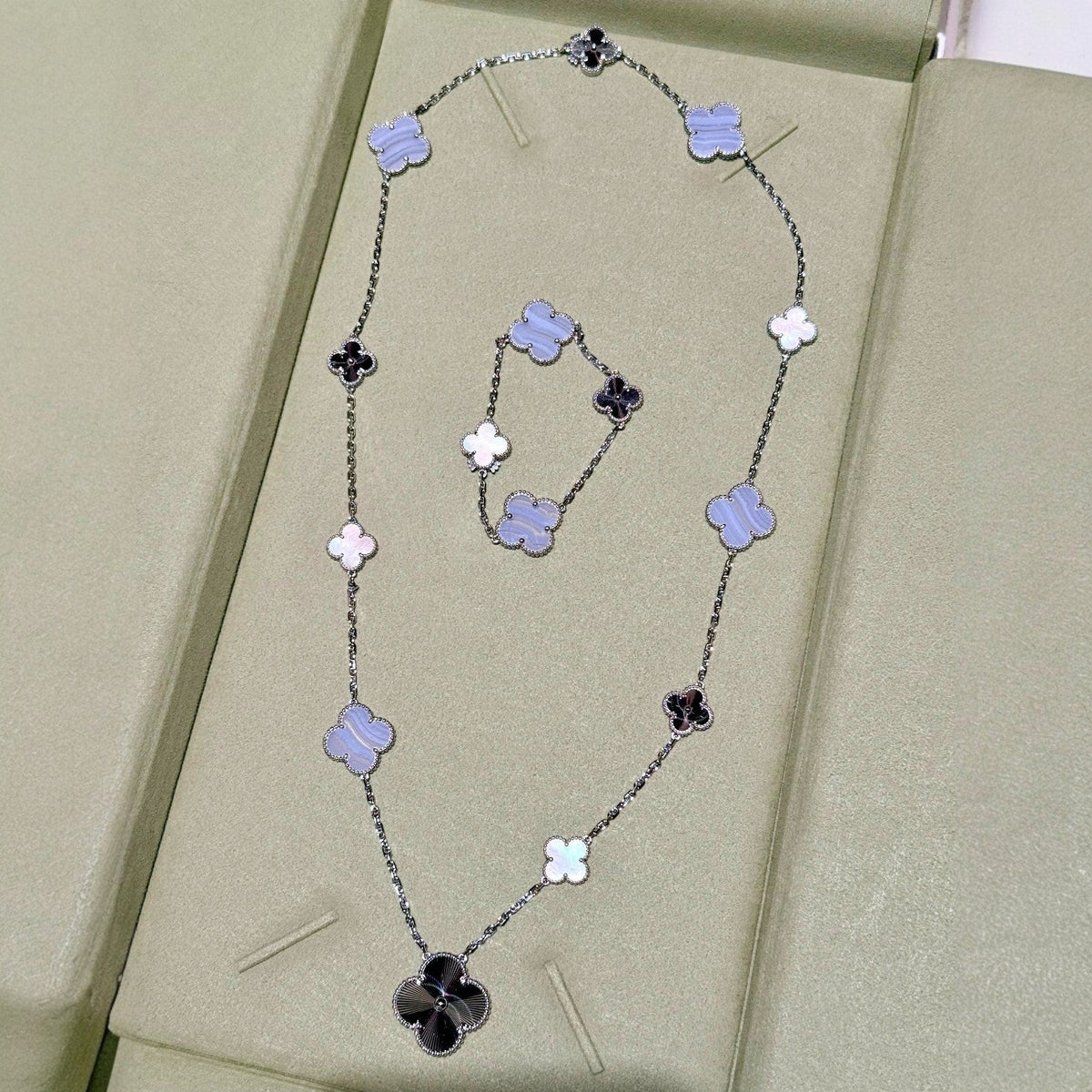 [Super CiCi ]DETACHABLE CLOVER 15(11+4) FLOWER SILVER NECKLACE SET