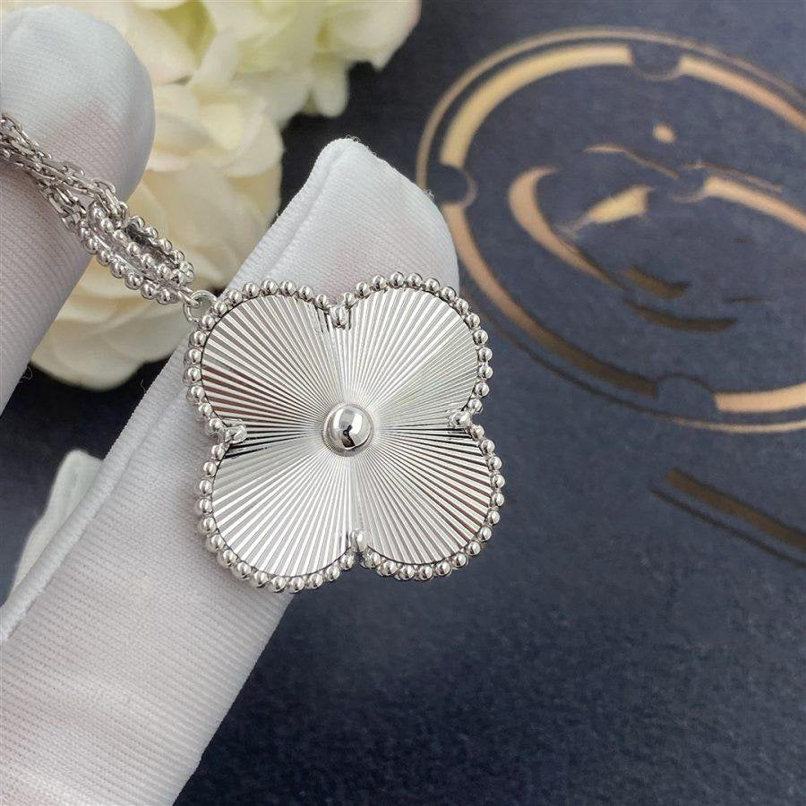 [Super CiCi ]CLOVER 25MM SILVER BIG CLOVER NECKLACE