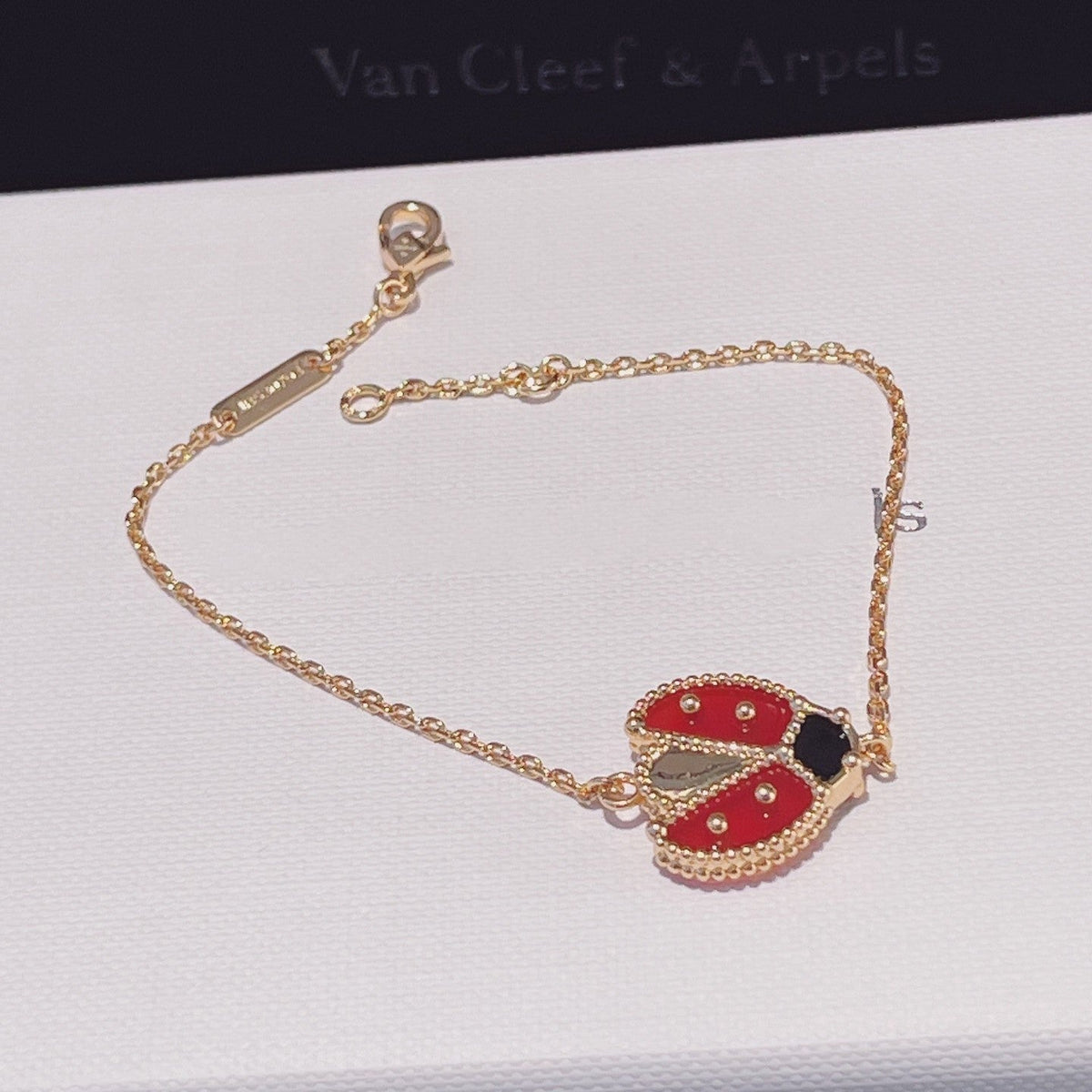 [Super CiCi ]LUCKY SPRING 1 MOTIF PINK GOLD BRACELET